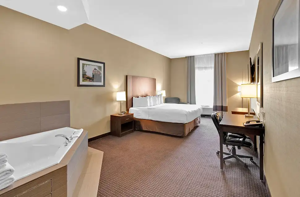 King Jacuzzi Suite