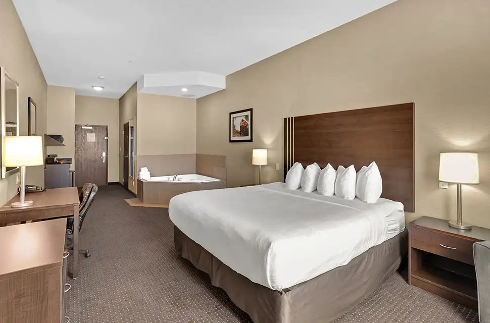 King Jacuzzi Suite